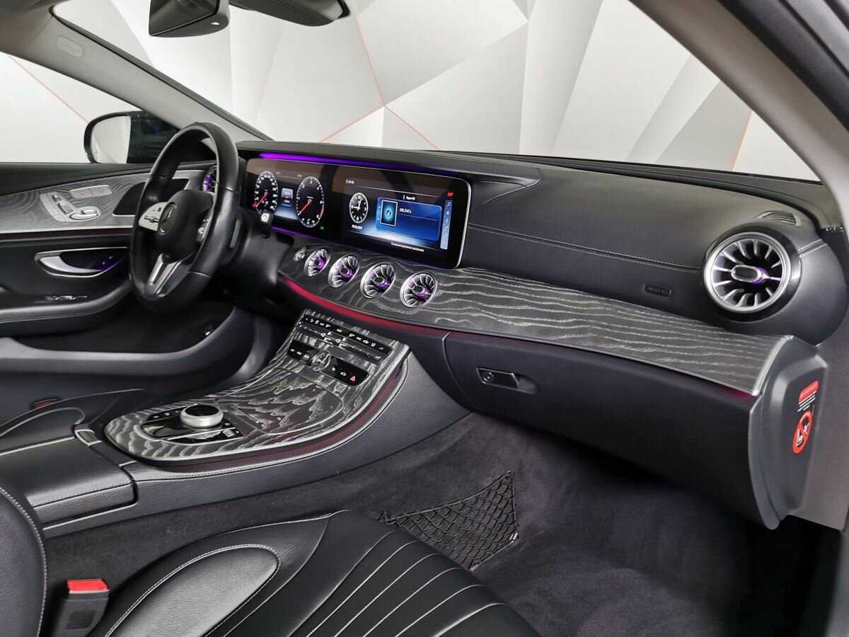 Mercedes-Benz CLS с пробегом — 2018 год. Фото: #8