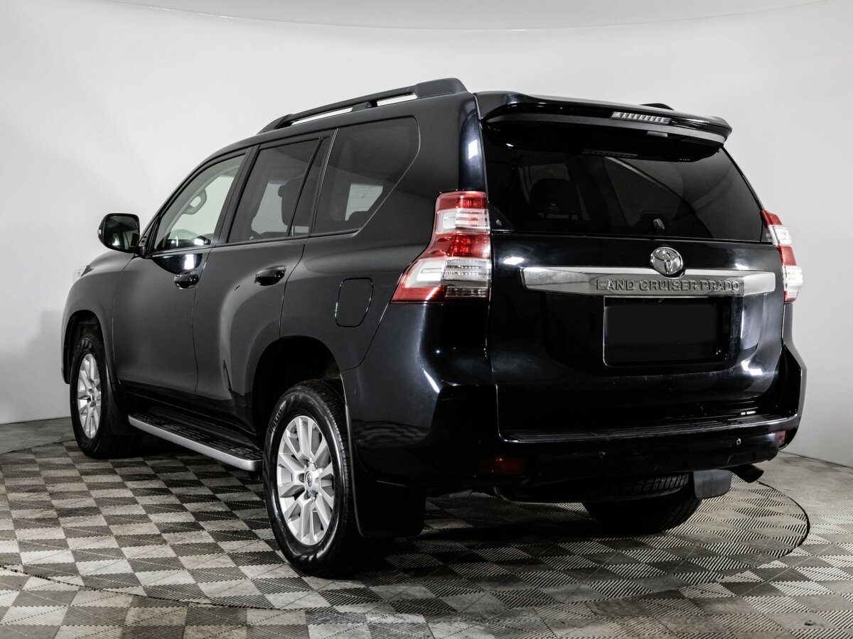 Toyota Land Cruiser Prado с пробегом — 2016 год. Фото: #6