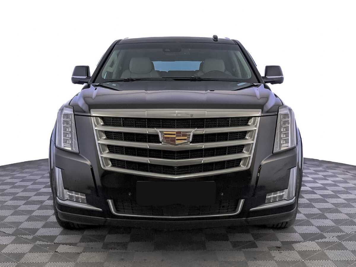 Cadillac Escalade с пробегом — 2015 год. Фото: #1