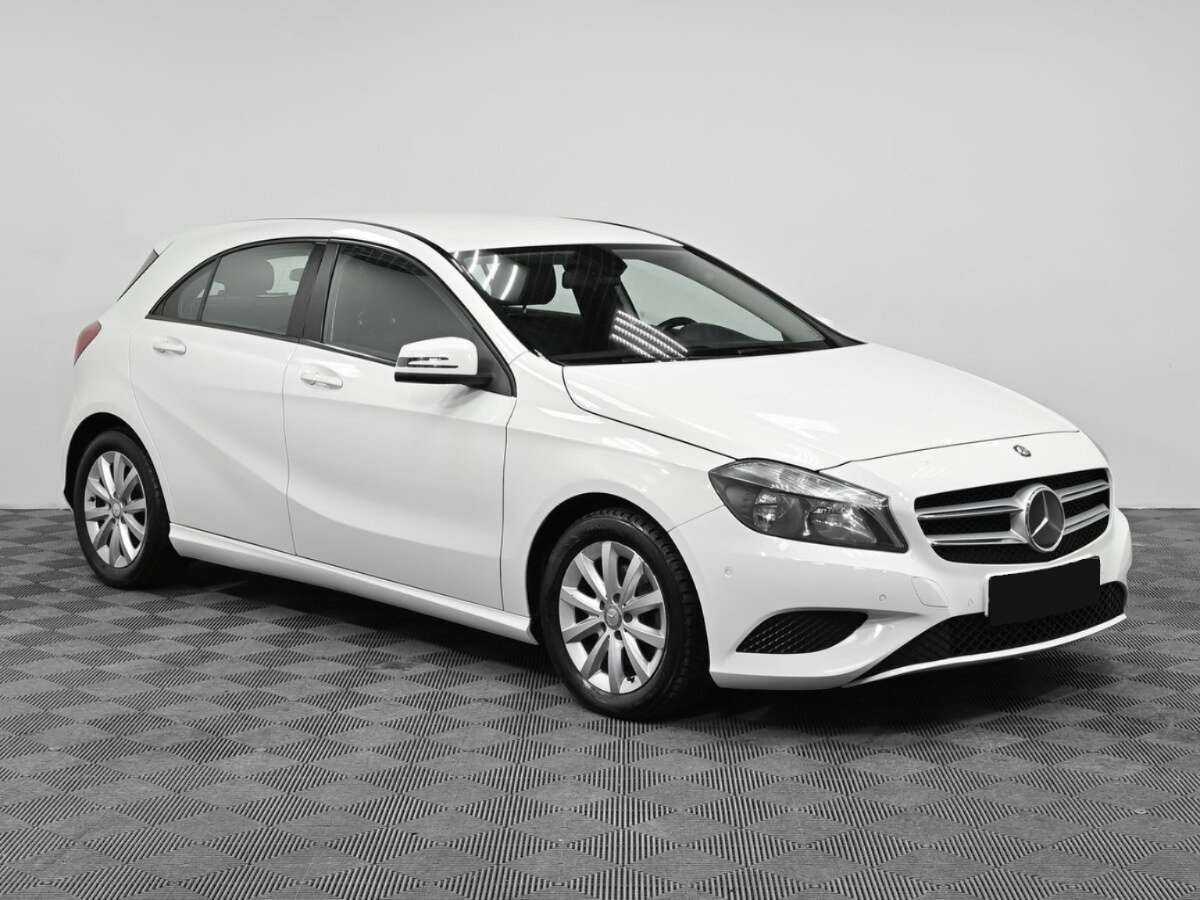 Mercedes-Benz A-Класс с пробегом — 2014 год. Фото: #2