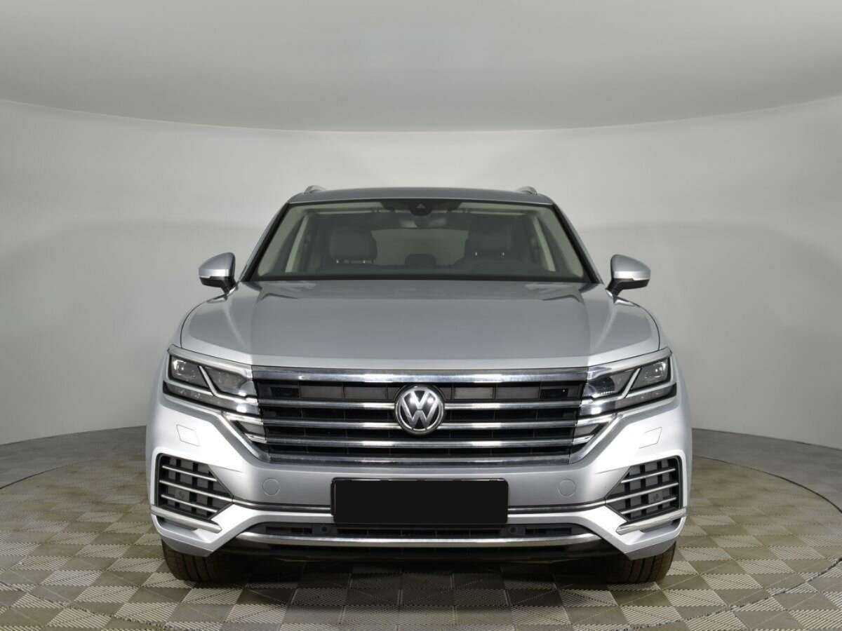 Volkswagen Touareg с пробегом — 2019 год. Фото: #2