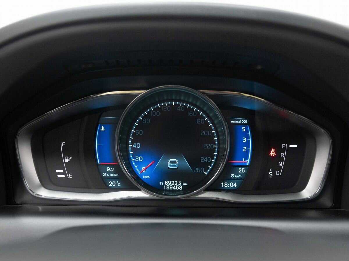 Volvo XC60 с пробегом — 2014 год. Фото: #14