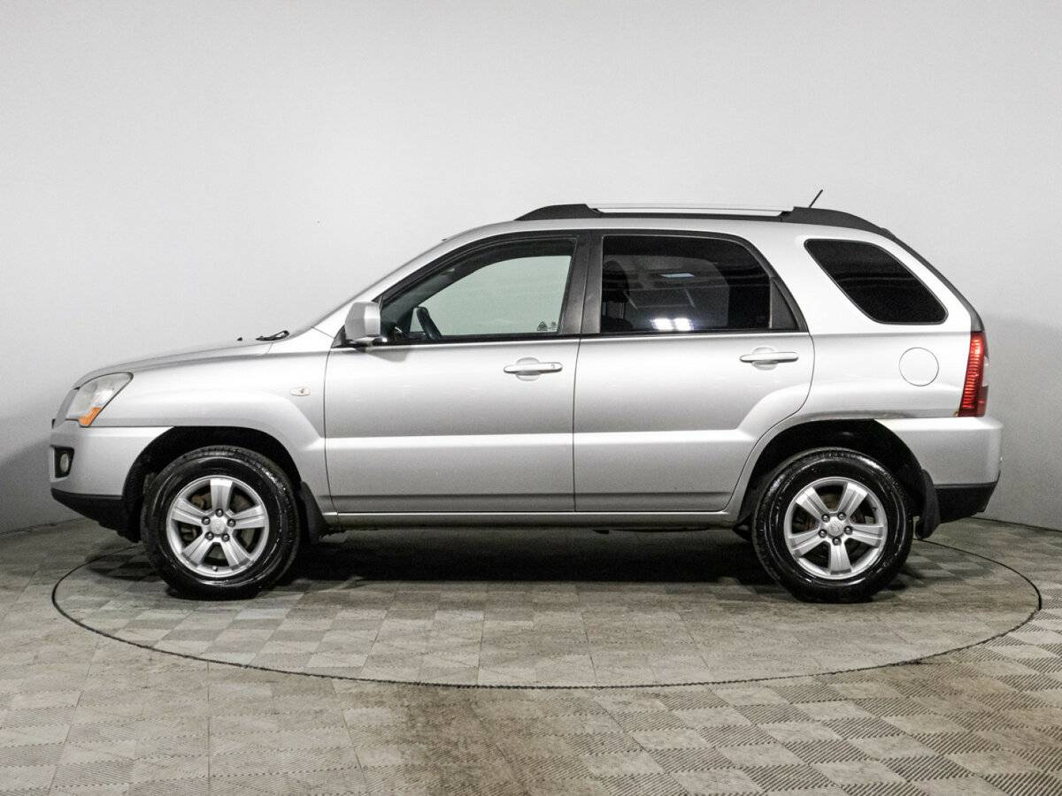 Kia Sportage с пробегом — 2010 год. Фото: #7