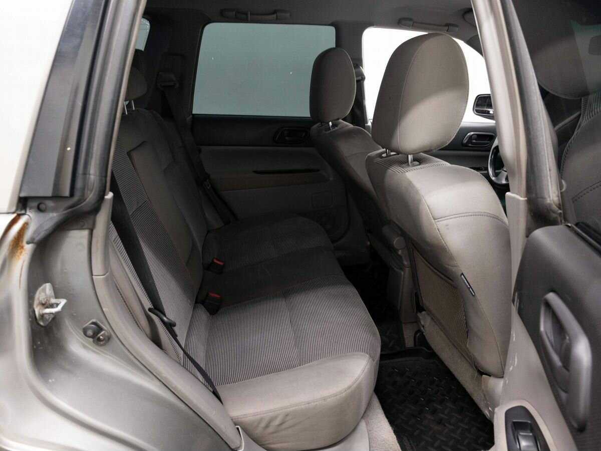 Subaru Forester с пробегом — 2005 год. Фото: #9