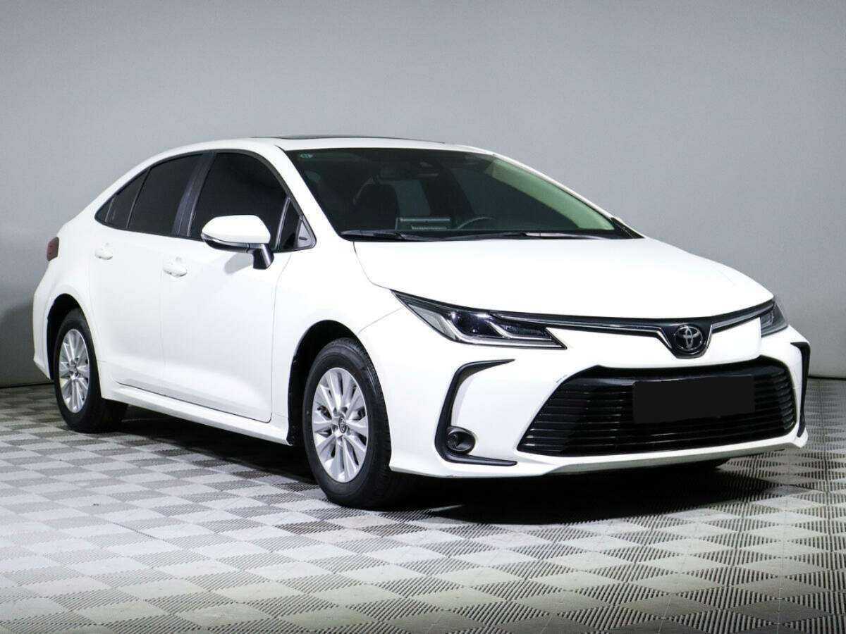 Toyota Corolla с пробегом — 2022 год. Фото: #2