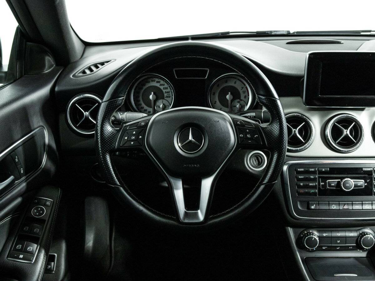 Mercedes-Benz CLA с пробегом — 2014 год. Фото: #18