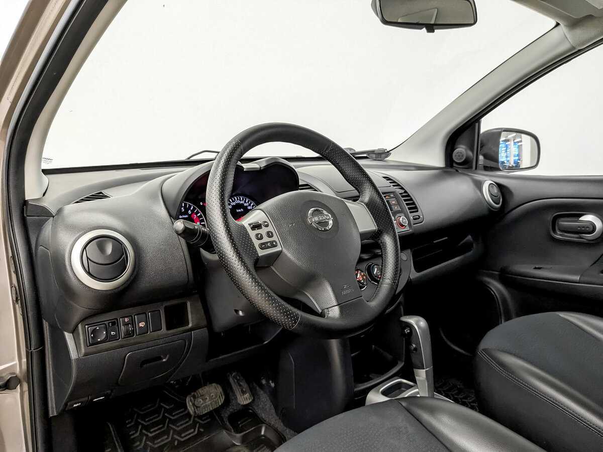 Nissan Note с пробегом — 2013 год. Фото: #15