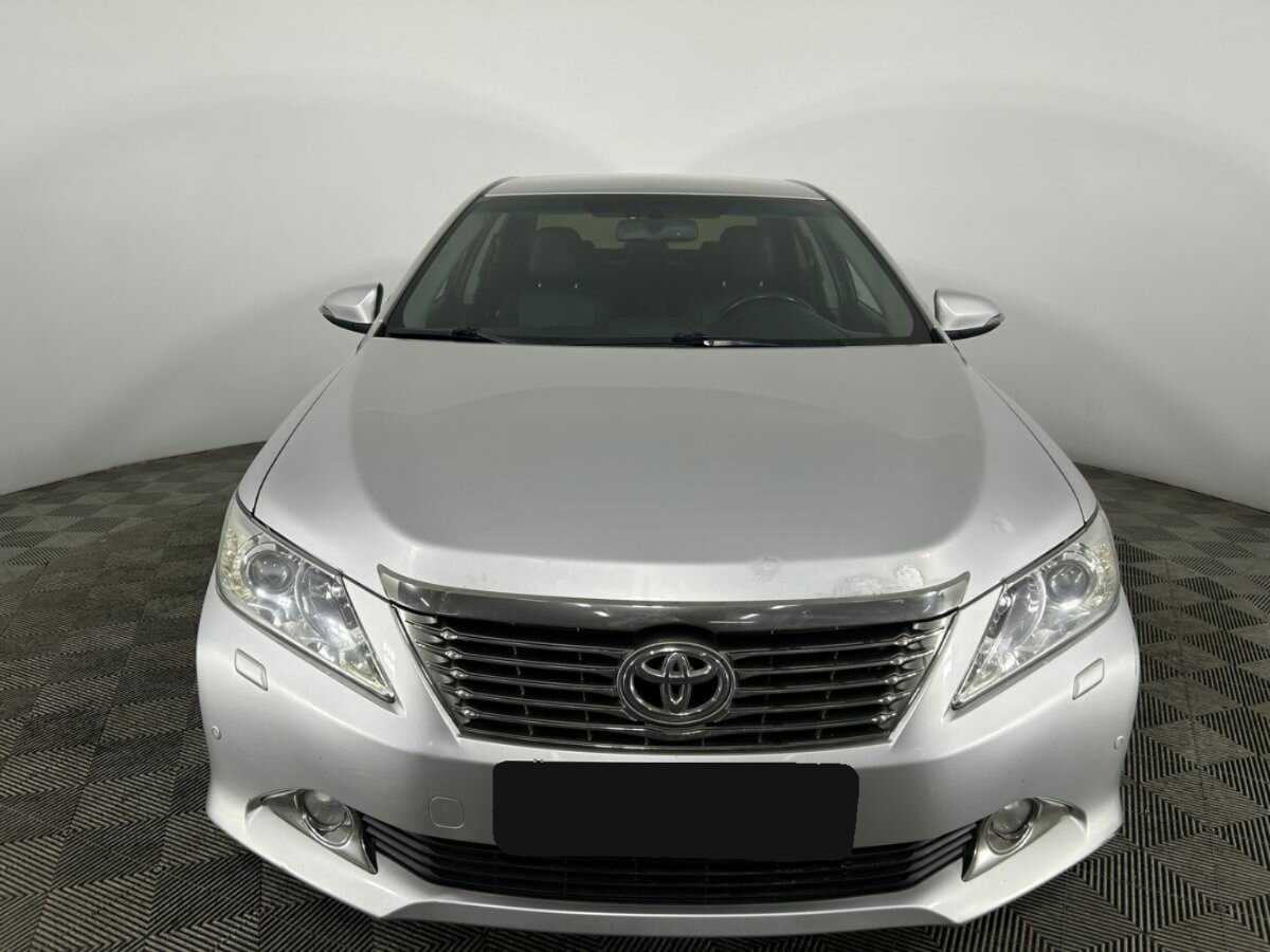 Toyota Camry с пробегом — 2013 год. Фото: #1