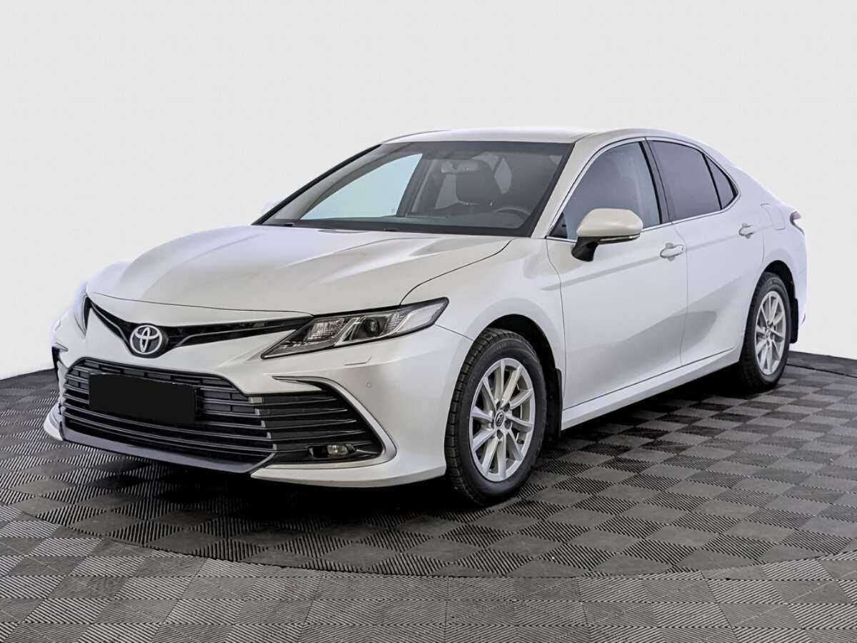 Toyota Camry с пробегом — 2022 год. Фото: #0