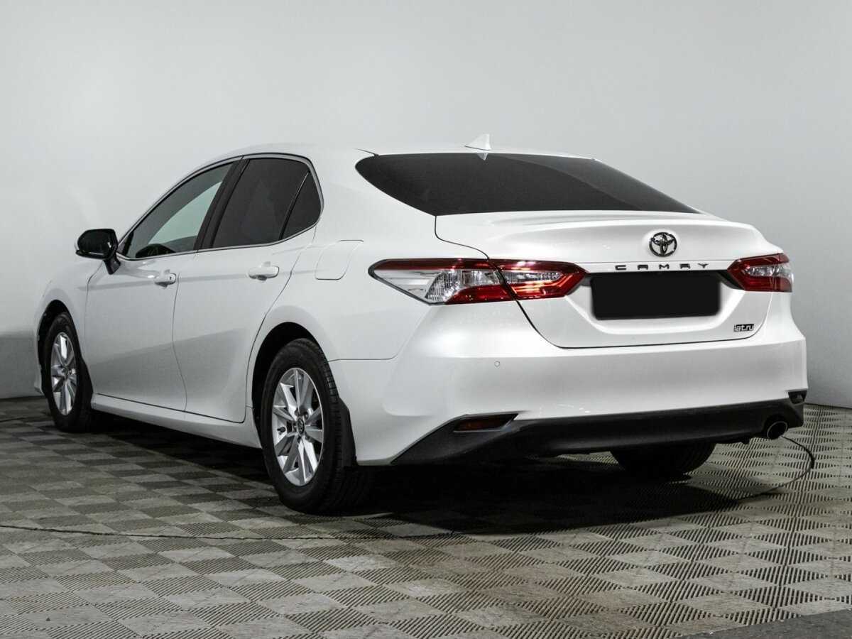 Toyota Camry с пробегом — 2018 год. Фото: #5