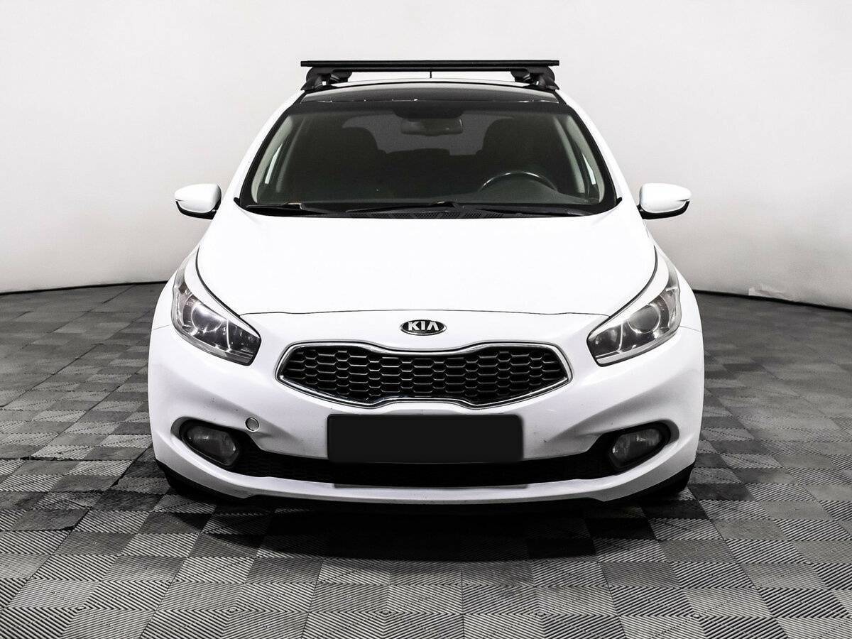 Kia Ceed с пробегом — 2012 год. Фото: #1
