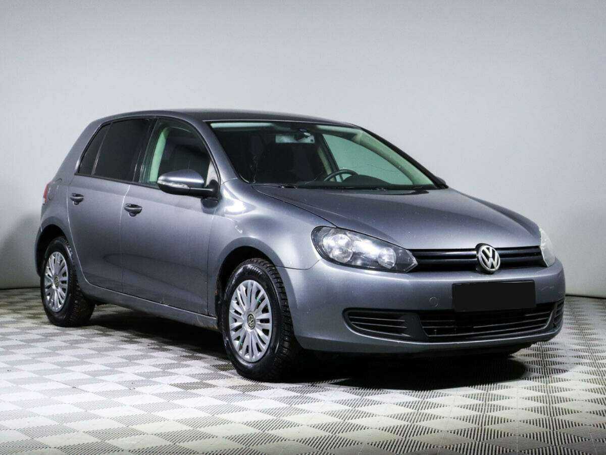 Volkswagen Golf с пробегом — 2010 год. Фото: #2