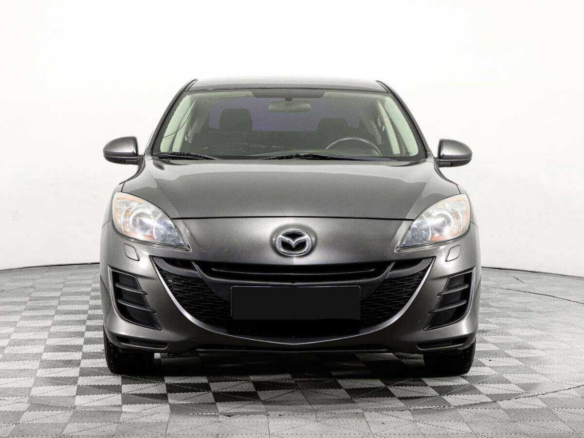 Mazda 3 с пробегом — 2010 год. Фото: #1