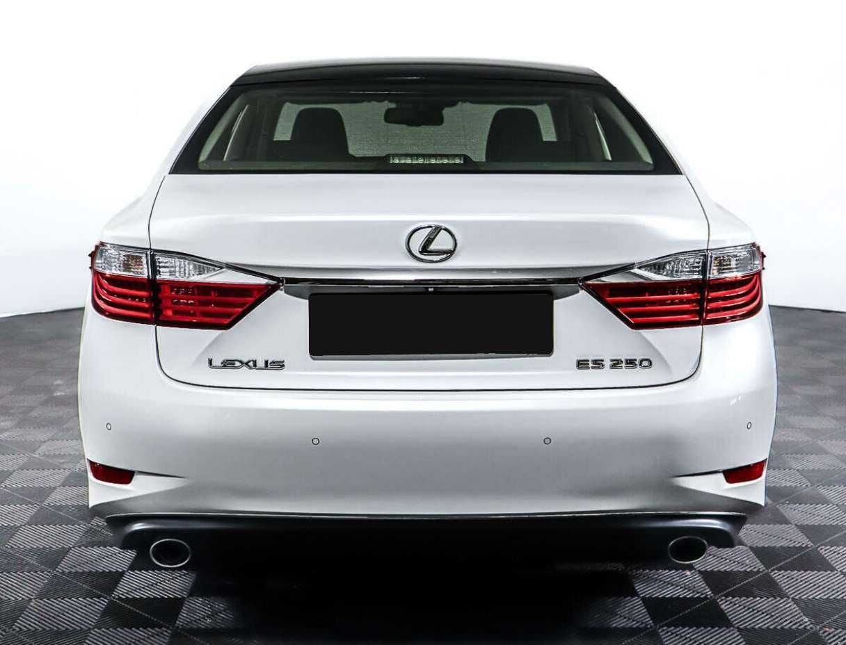 Lexus ES с пробегом — 2013 год. Фото: #5