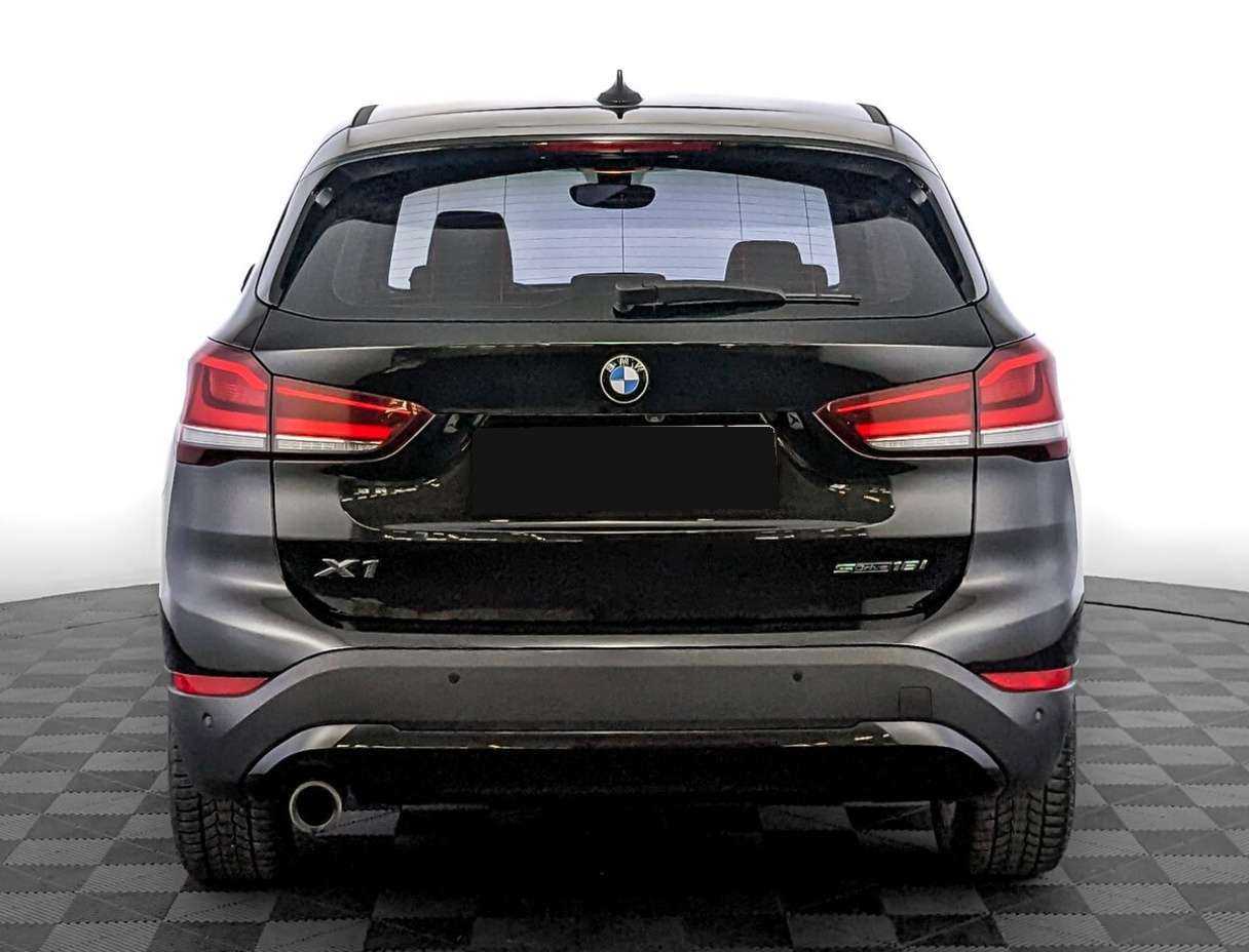 BMW X1 с пробегом — 2021 год. Фото: #5