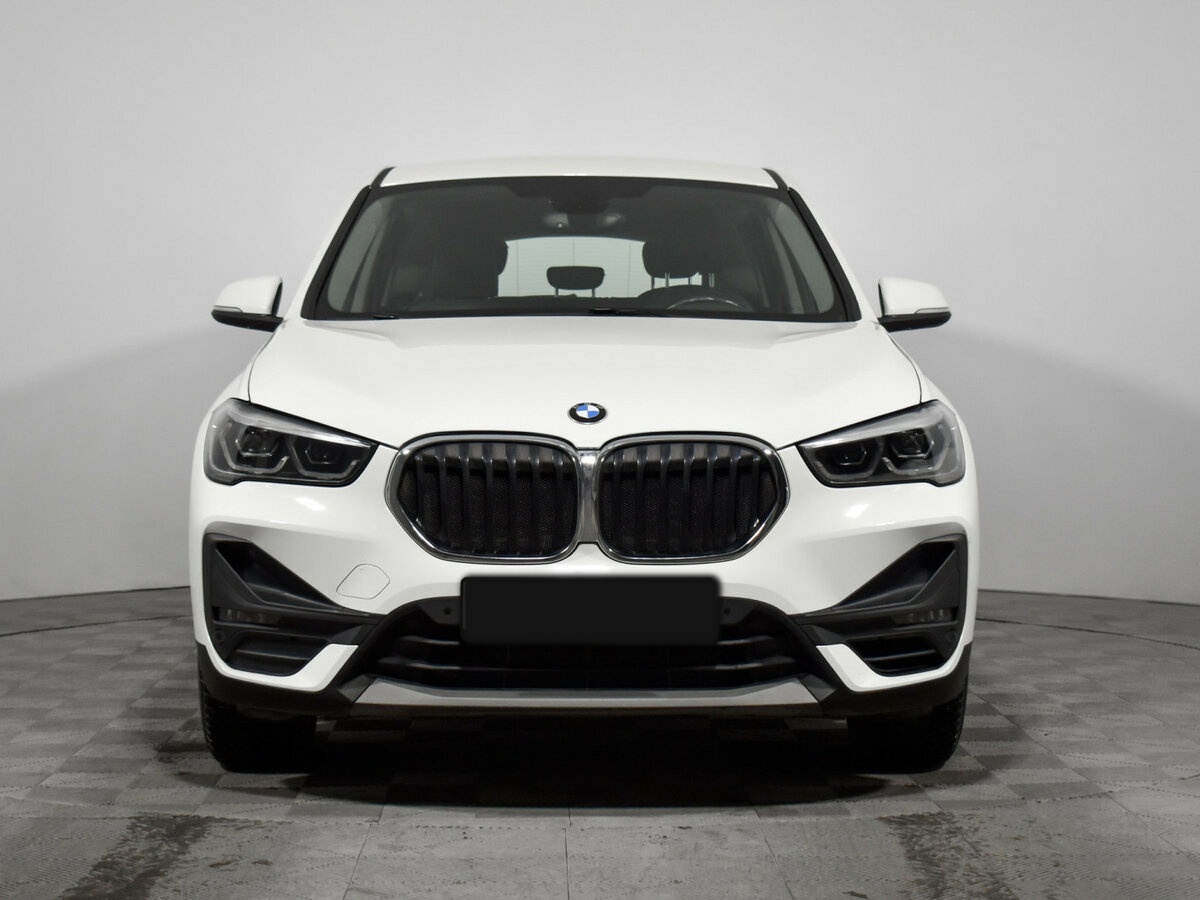 BMW X1 с пробегом — 2021 год. Фото: #1