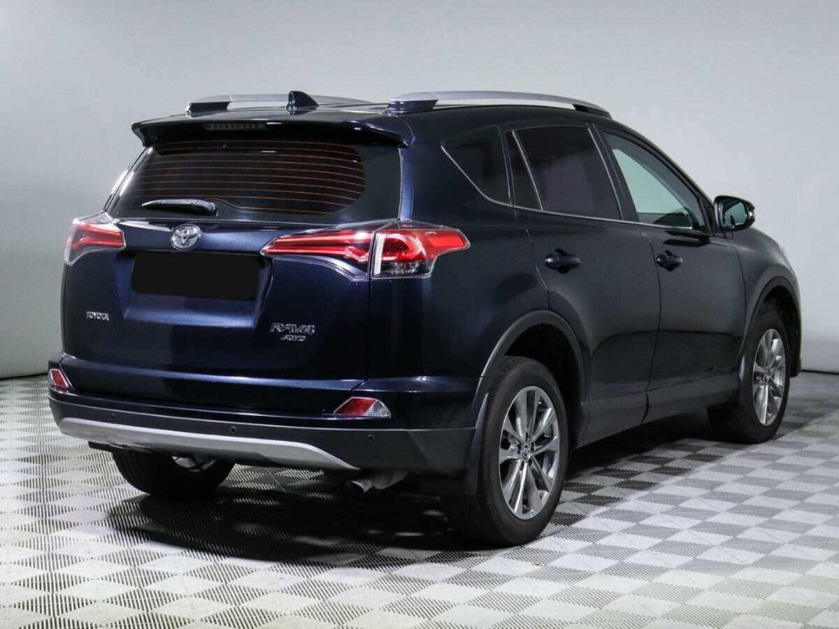 Toyota RAV4 с пробегом — 2017 год. Фото: #3
