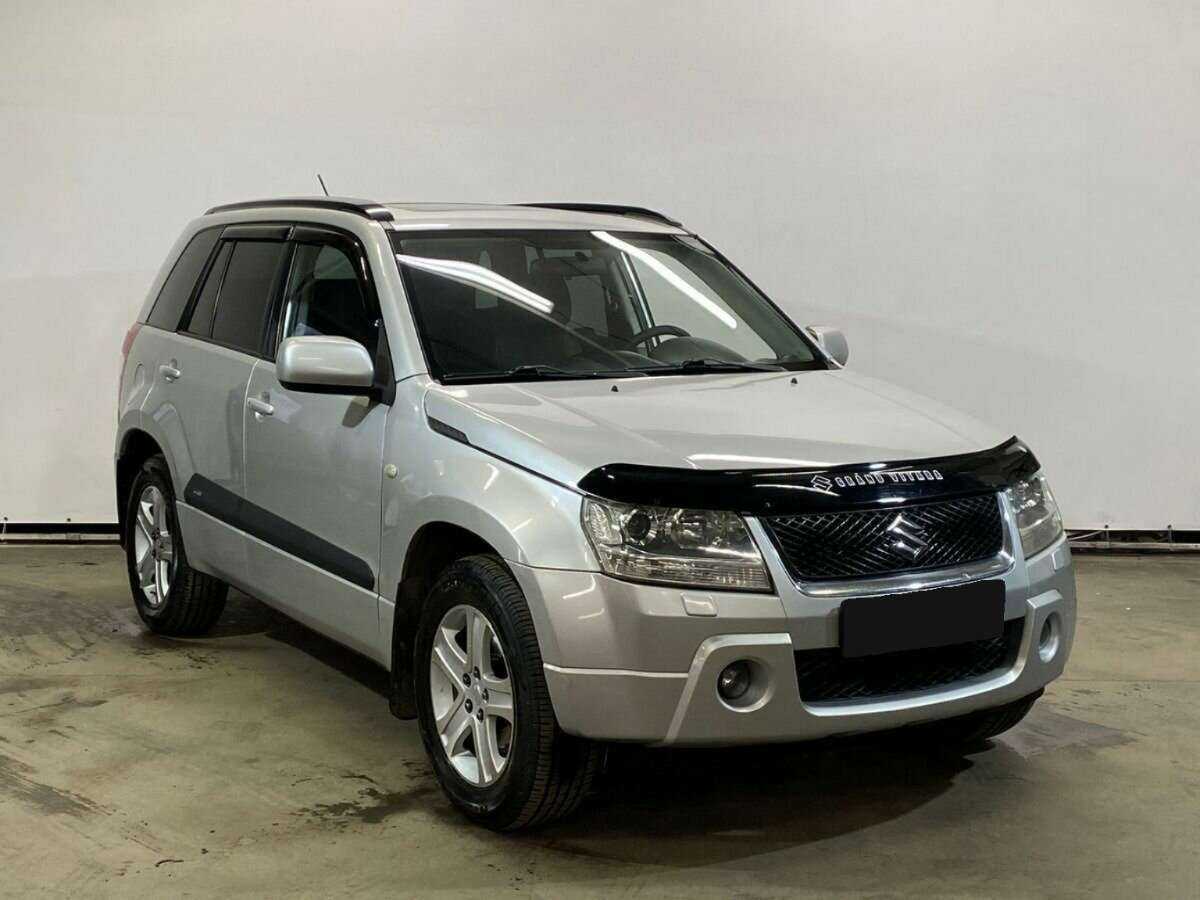 Suzuki Grand Vitara с пробегом — 2006 год. Фото: #2