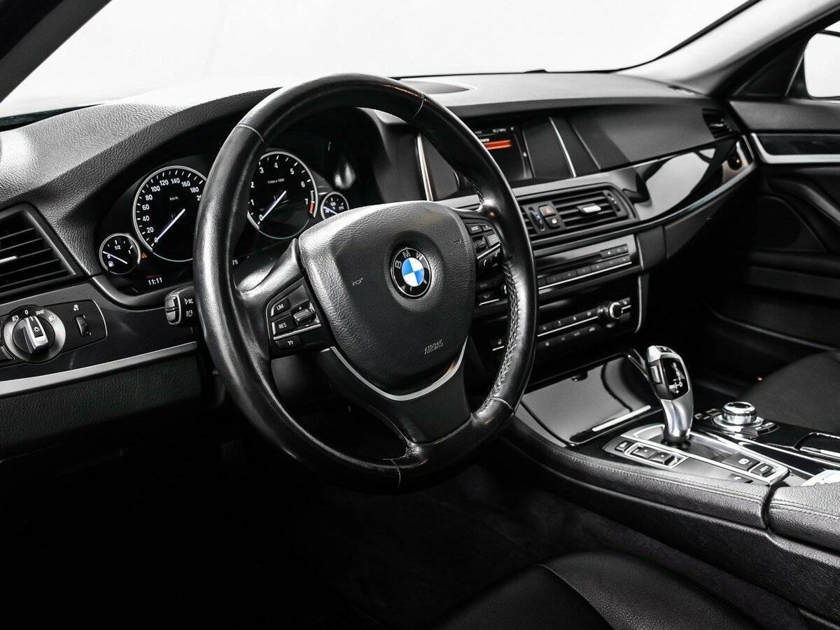 BMW 5 серии с пробегом — 2016 год. Фото: #11