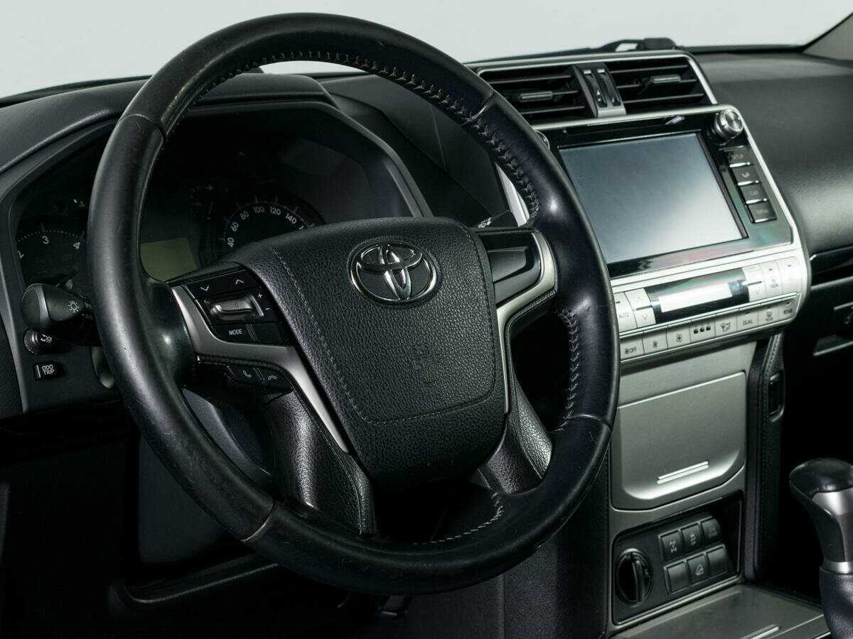 Toyota Land Cruiser Prado с пробегом — 2018 год. Фото: #7