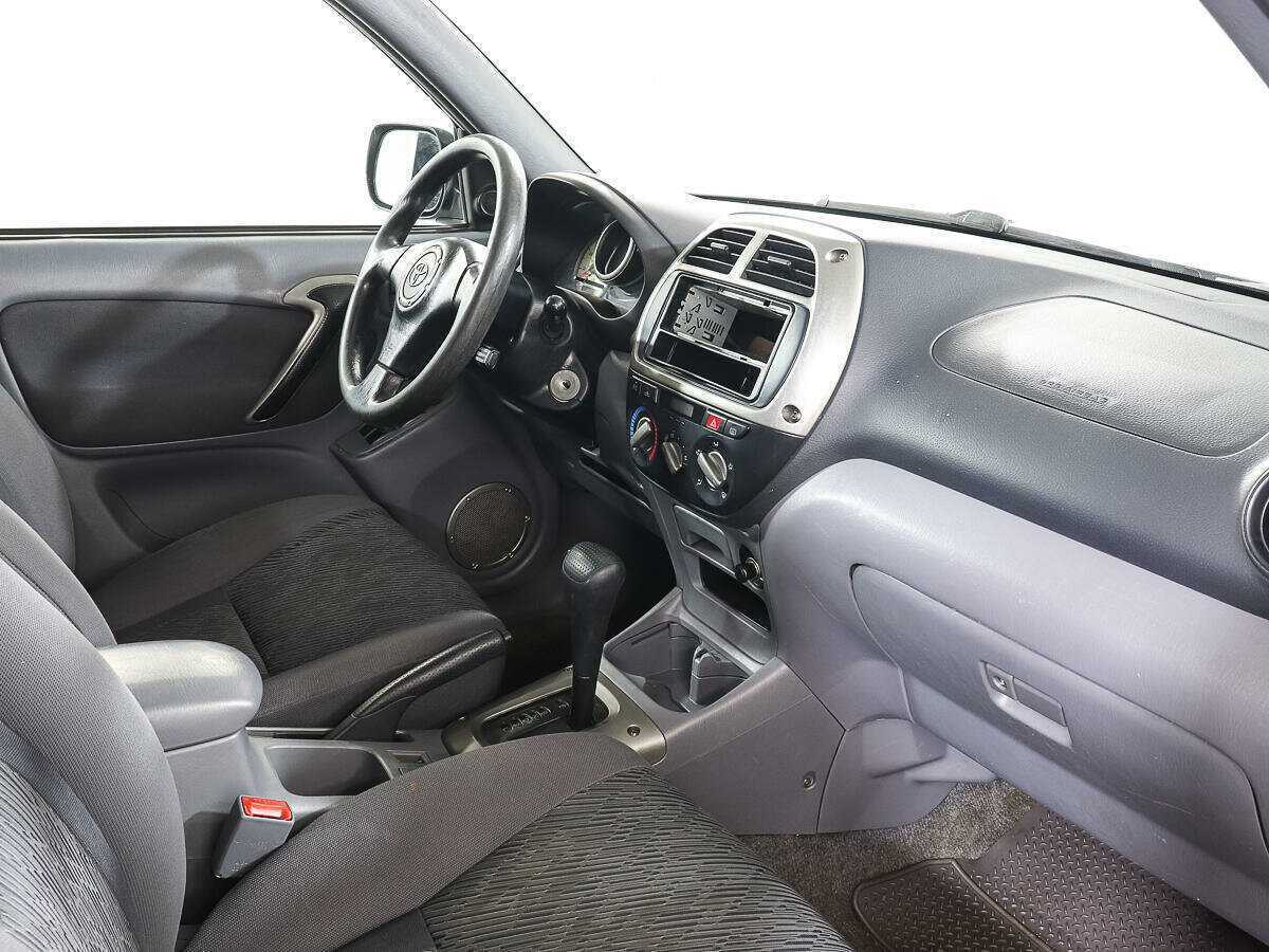 Toyota RAV4 с пробегом — 2002 год. Фото: #7