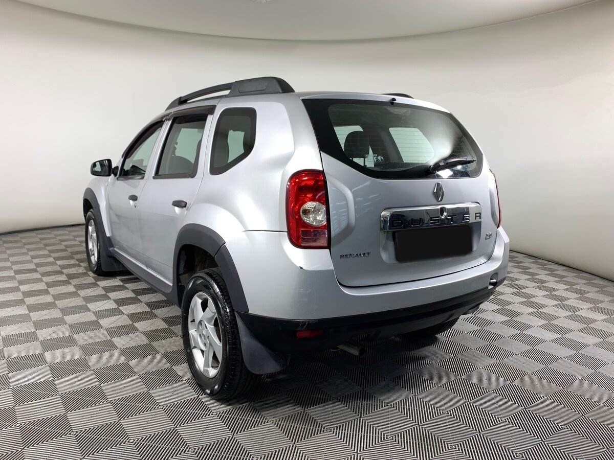 Renault Duster с пробегом — 2013 год. Фото: #6