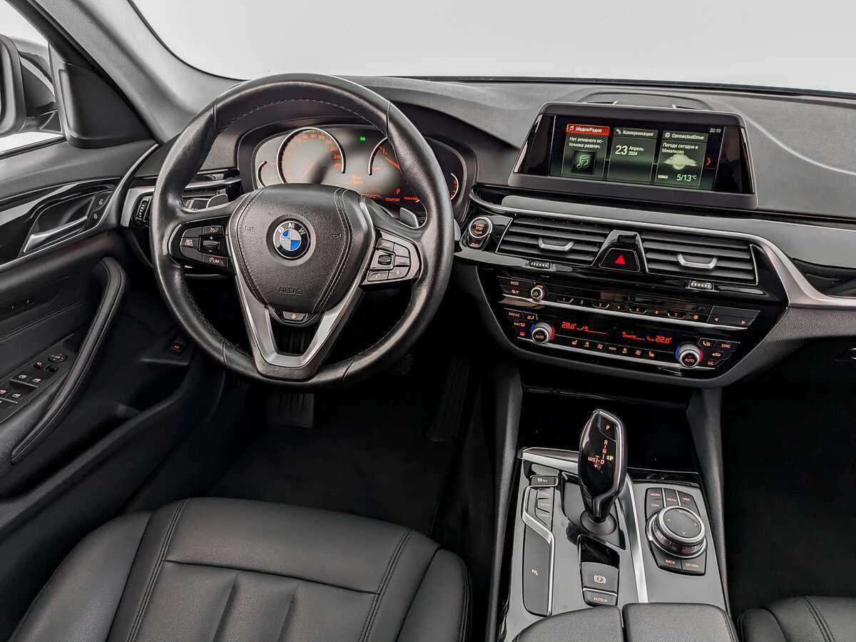 BMW 5 серии с пробегом — 2018 год. Фото: #23