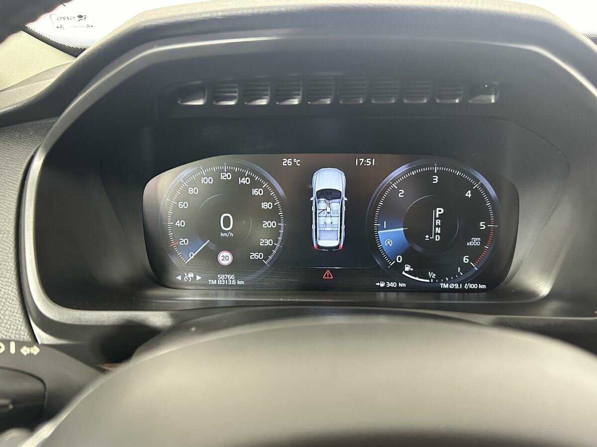 Volvo XC90 с пробегом — 2017 год. Фото: #10