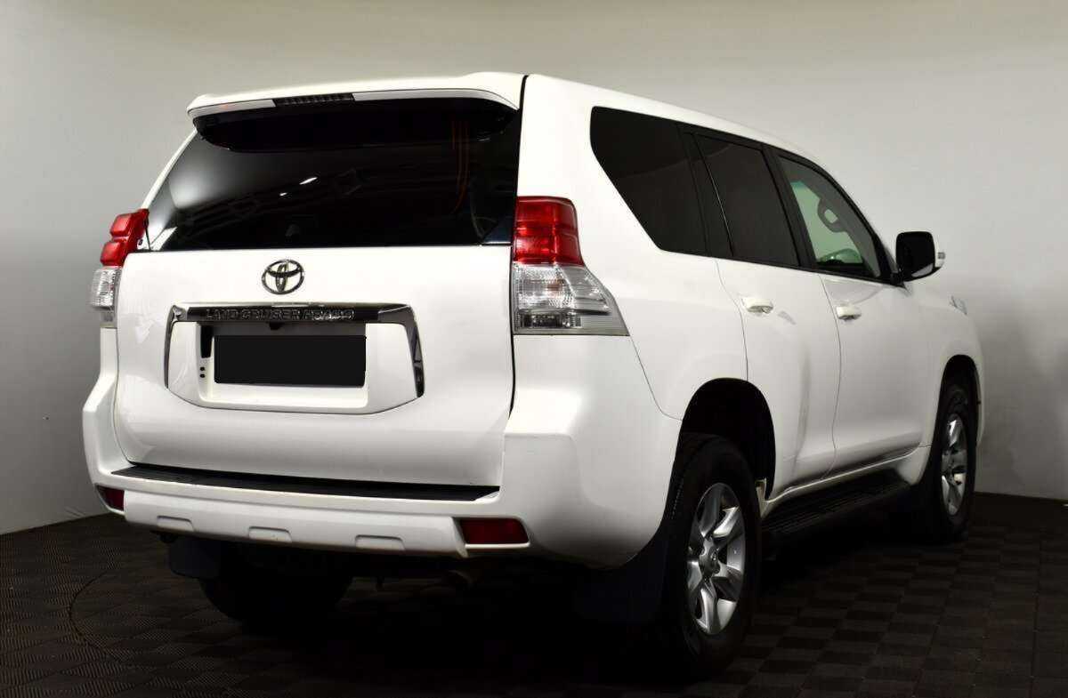 Toyota Land Cruiser Prado с пробегом — 2012 год. Фото: #3