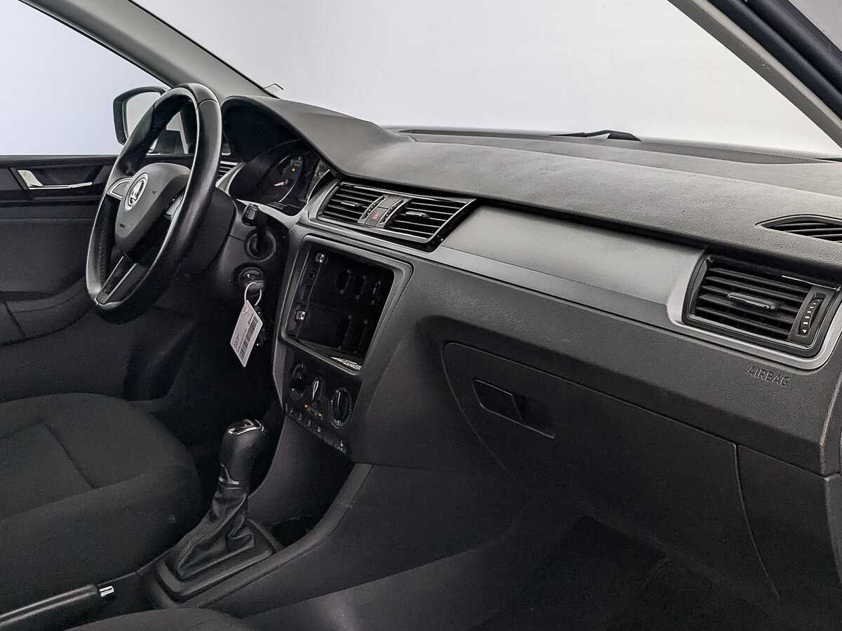 Skoda Rapid с пробегом — 2019 год. Фото: #10