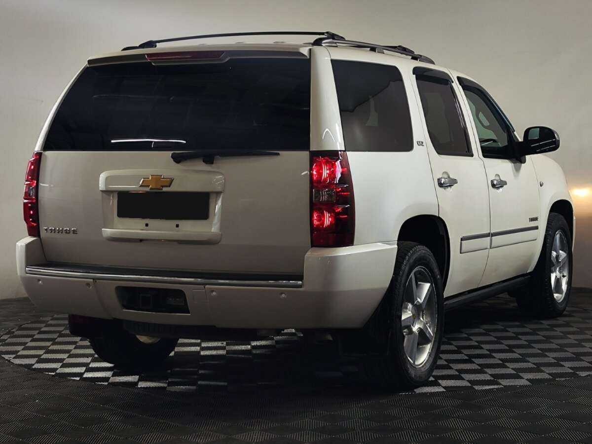 Chevrolet Tahoe с пробегом — 2012 год. Фото: #3
