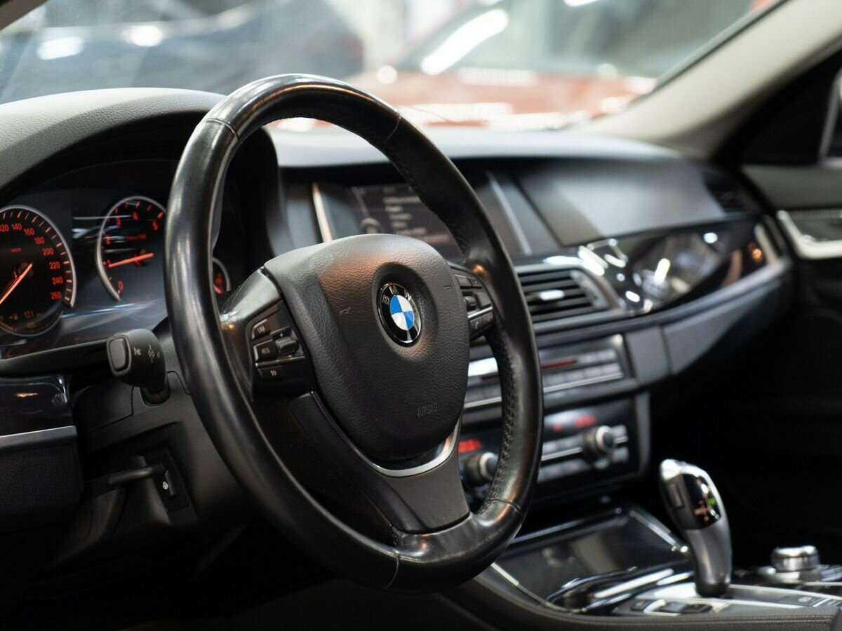 BMW 5 серии с пробегом — 2014 год. Фото: #4