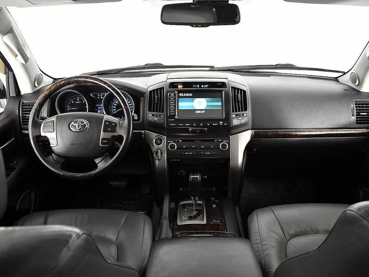 Toyota Land Cruiser с пробегом — 2007 год. Фото: #9