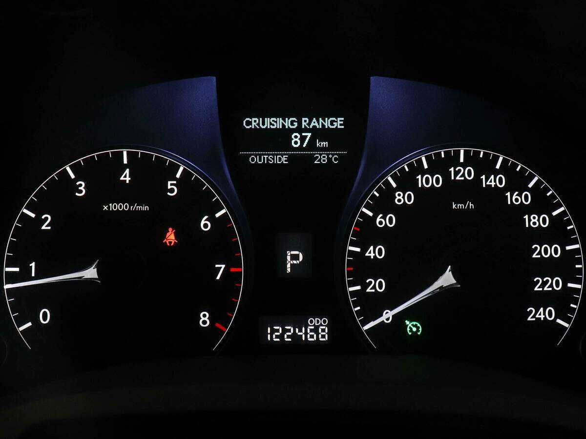 Lexus RX с пробегом — 2011 год. Фото: #10