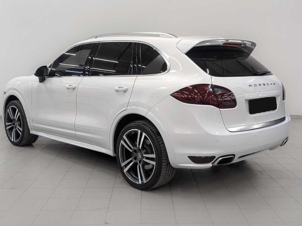 Porsche Cayenne с пробегом — 2013 год. Фото: #6