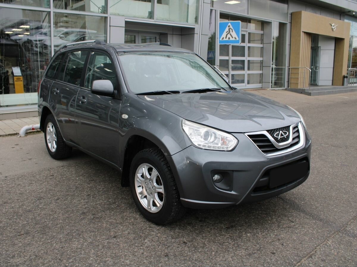 Chery Tiggo (T11) с пробегом — 2015 год. Фото: #1