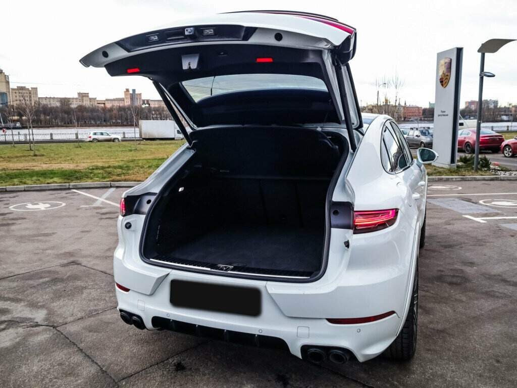 Porsche Cayenne с пробегом — 2020 год. Фото: #26