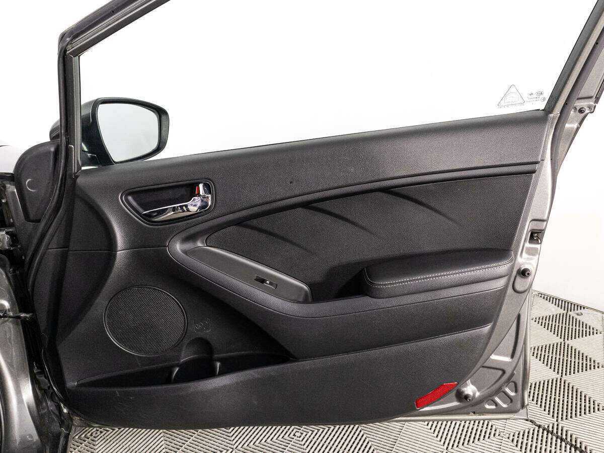 Kia Cerato с пробегом — 2019 год. Фото: #26