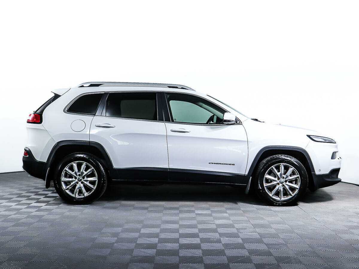 Jeep Cherokee с пробегом — 2014 год. Фото: #2