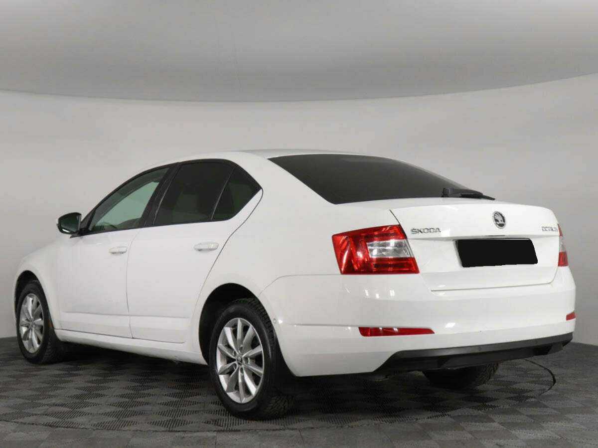Skoda Octavia с пробегом — 2014 год. Фото: #6
