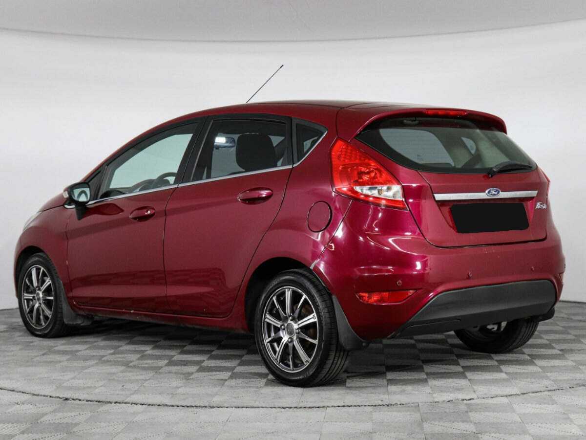 Ford Fiesta с пробегом — 2010 год. Фото: #3