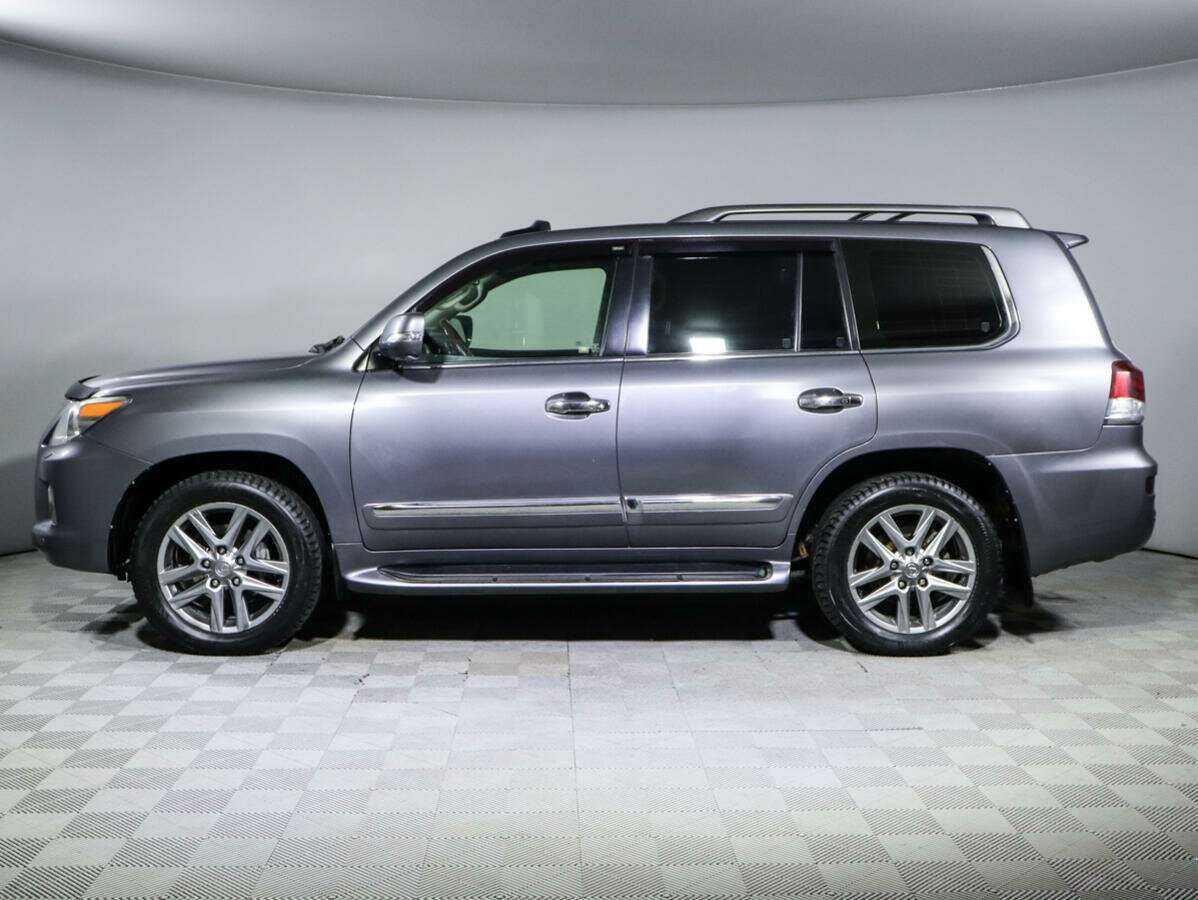 Lexus LX с пробегом — 2012 год. Фото: #6