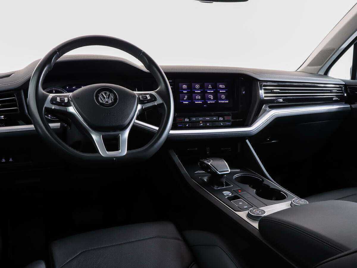 Volkswagen Touareg с пробегом — 2021 год. Фото: #10