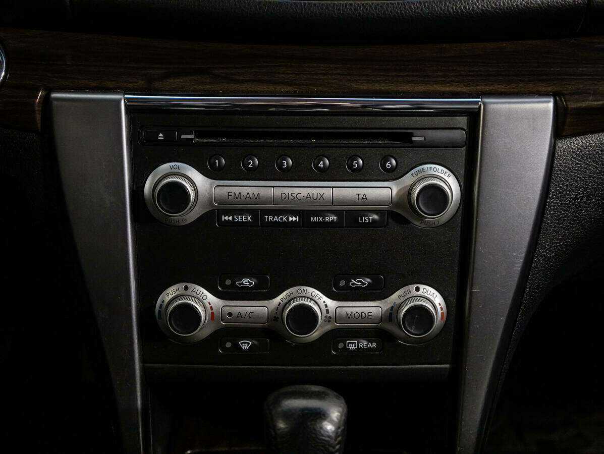 Nissan Teana с пробегом — 2011 год. Фото: #14