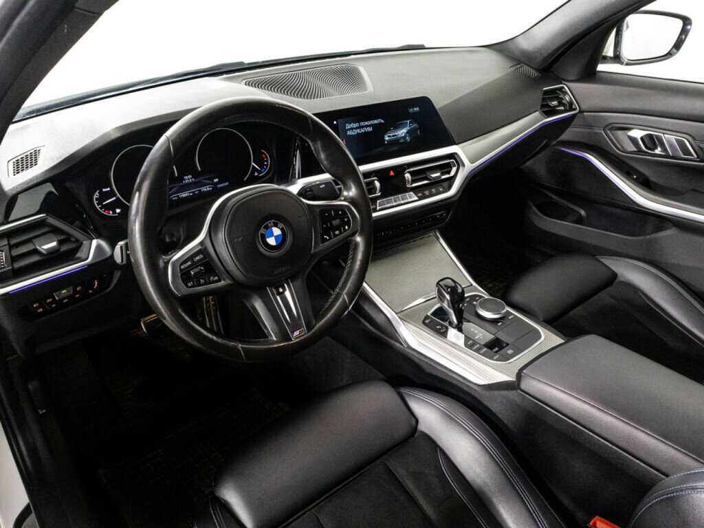 BMW 3 серии с пробегом — 2019 год. Фото: #10