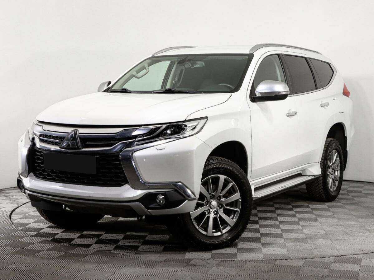 Mitsubishi Pajero Sport с пробегом — 2018 год. Посмотреть фото