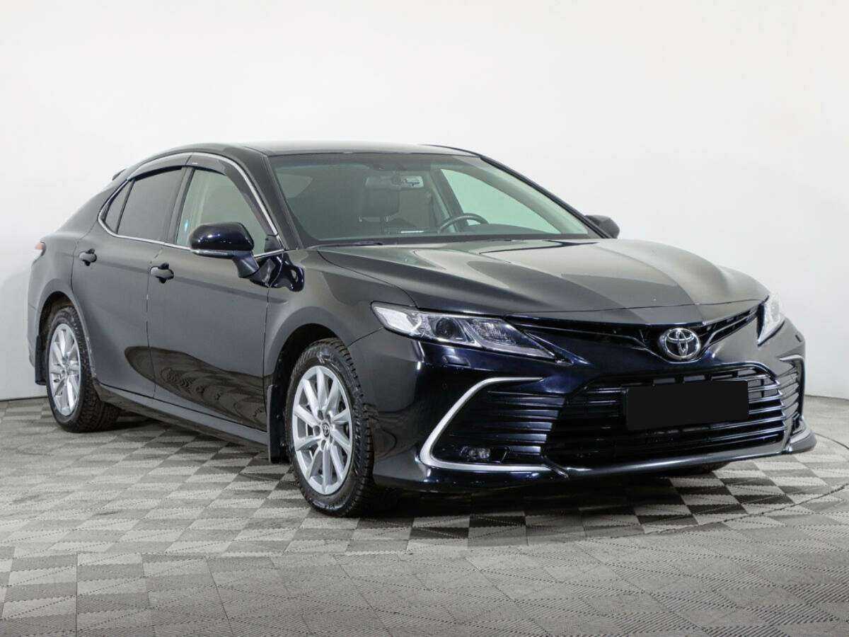 Toyota Camry с пробегом — 2021 год. Фото: #2