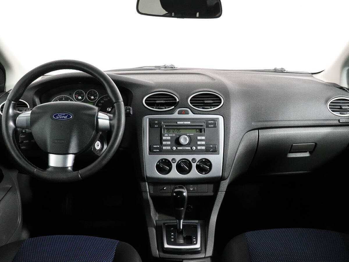 Ford Focus с пробегом — 2006 год. Фото: #10