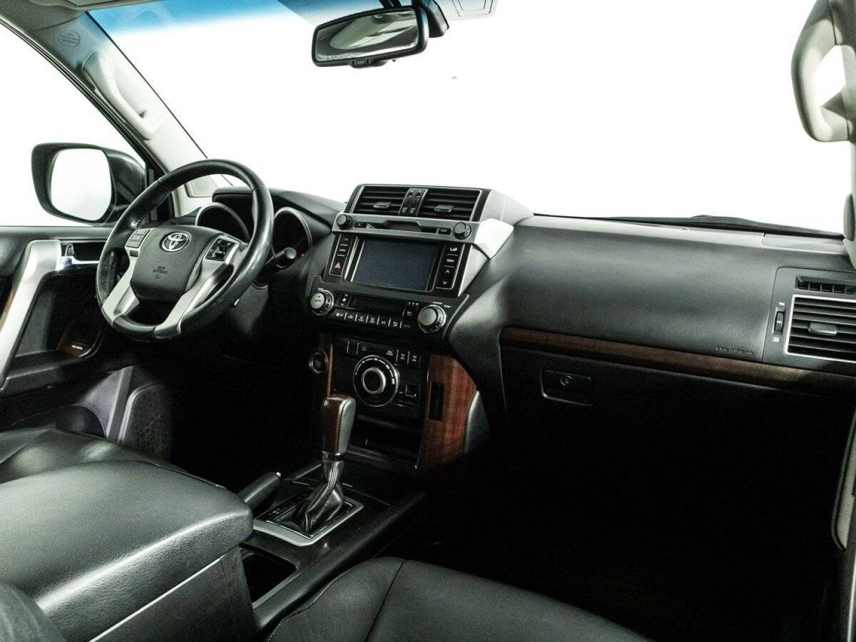 Toyota Land Cruiser Prado с пробегом — 2015 год. Фото: #8
