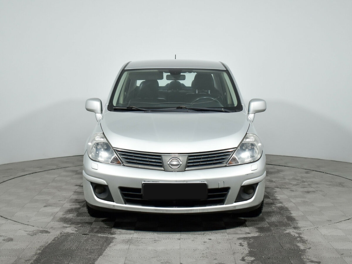 Nissan Tiida с пробегом — 2008 год. Фото: #1